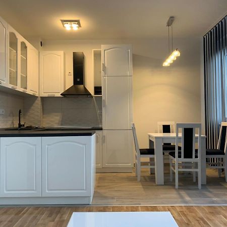 Royal Residence Apartmani Pančevo エクステリア 写真
